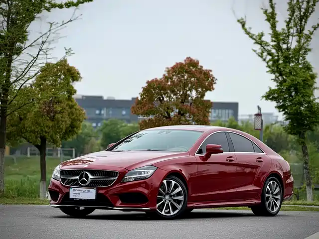 Mercedes-Benz CLS