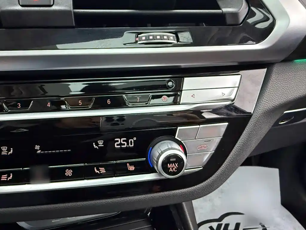 BMW X3 — миниатюра 24