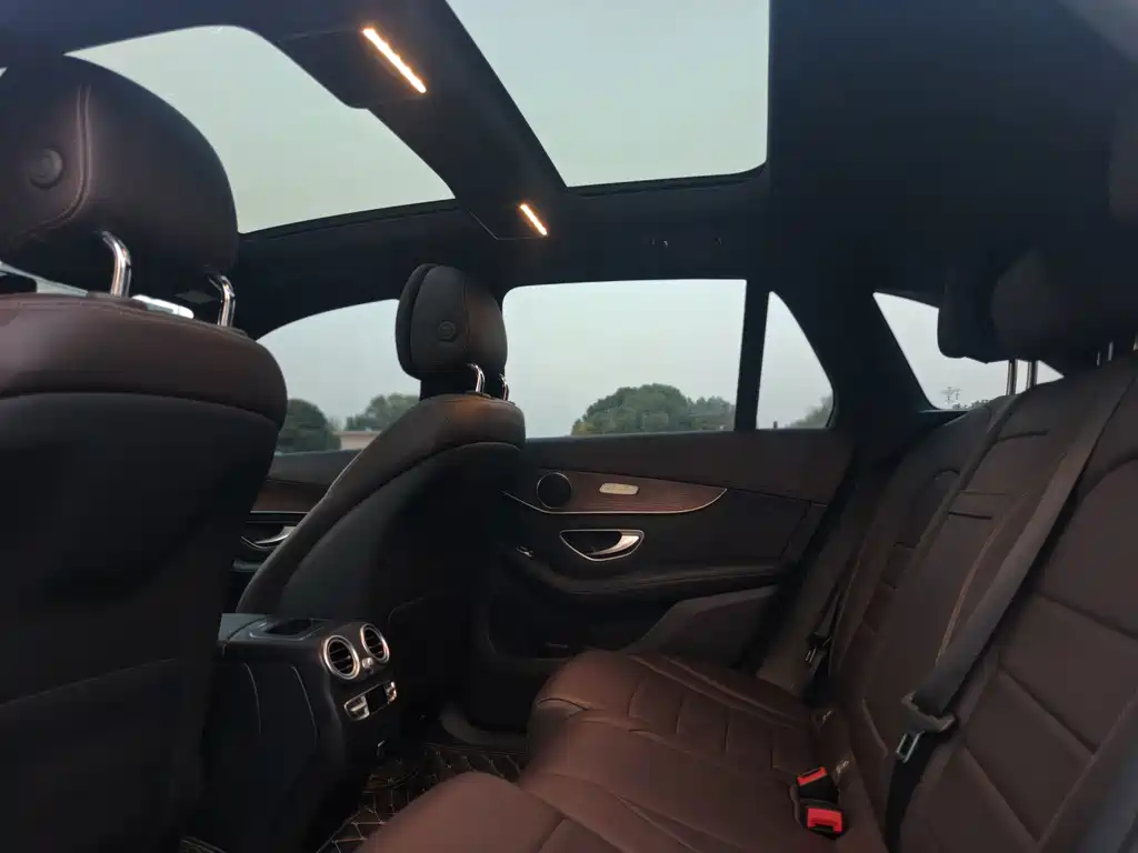 Mercedes-Benz GLC — миниатюра 9