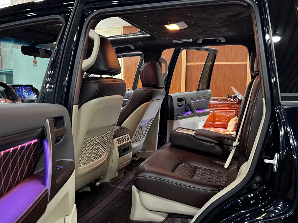 Toyota Land Cruiser — миниатюра 12