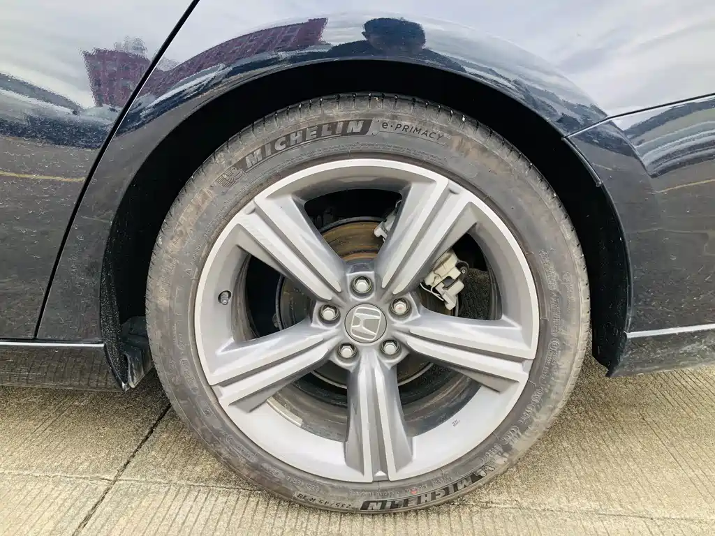 Honda Accord — миниатюра 18