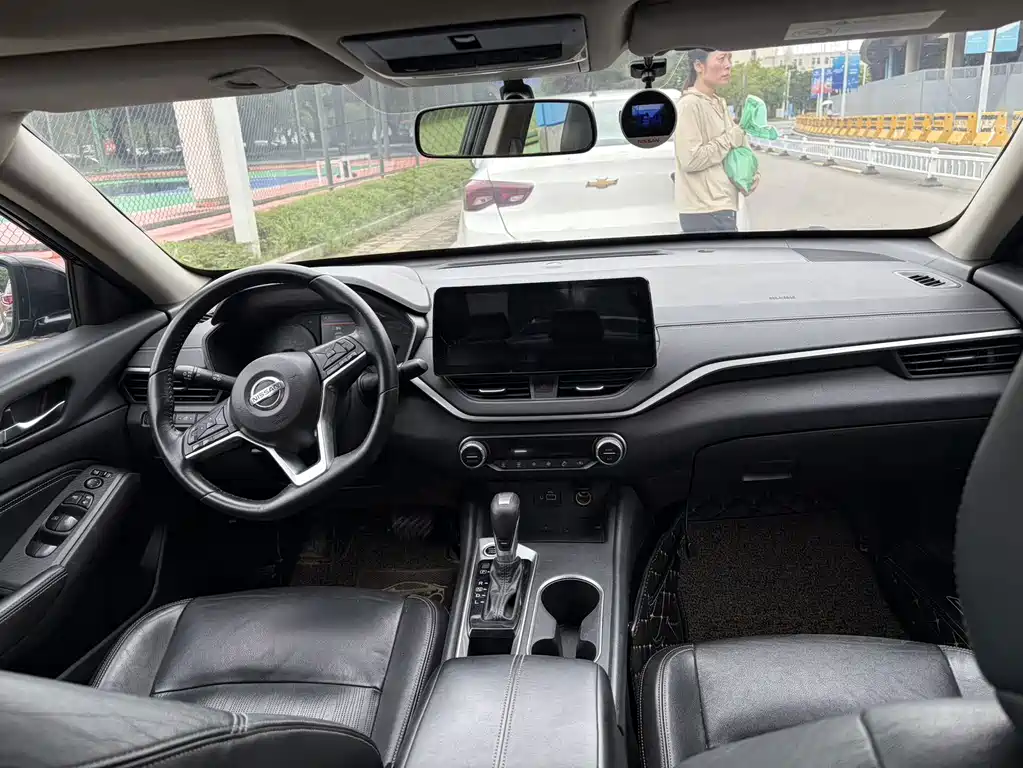 Nissan Teana — миниатюра 8