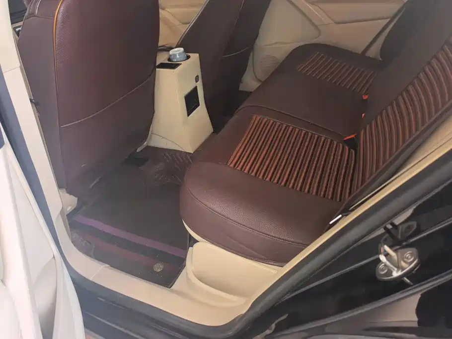 Volkswagen Tiguan — миниатюра 11