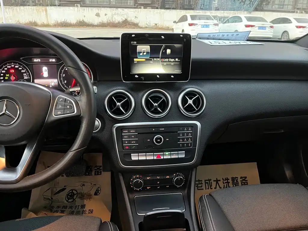Mercedes-Benz A-Class (Import) — миниатюра 13