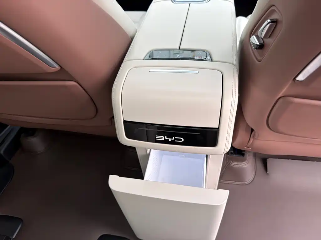 BYD Xia — миниатюра 10