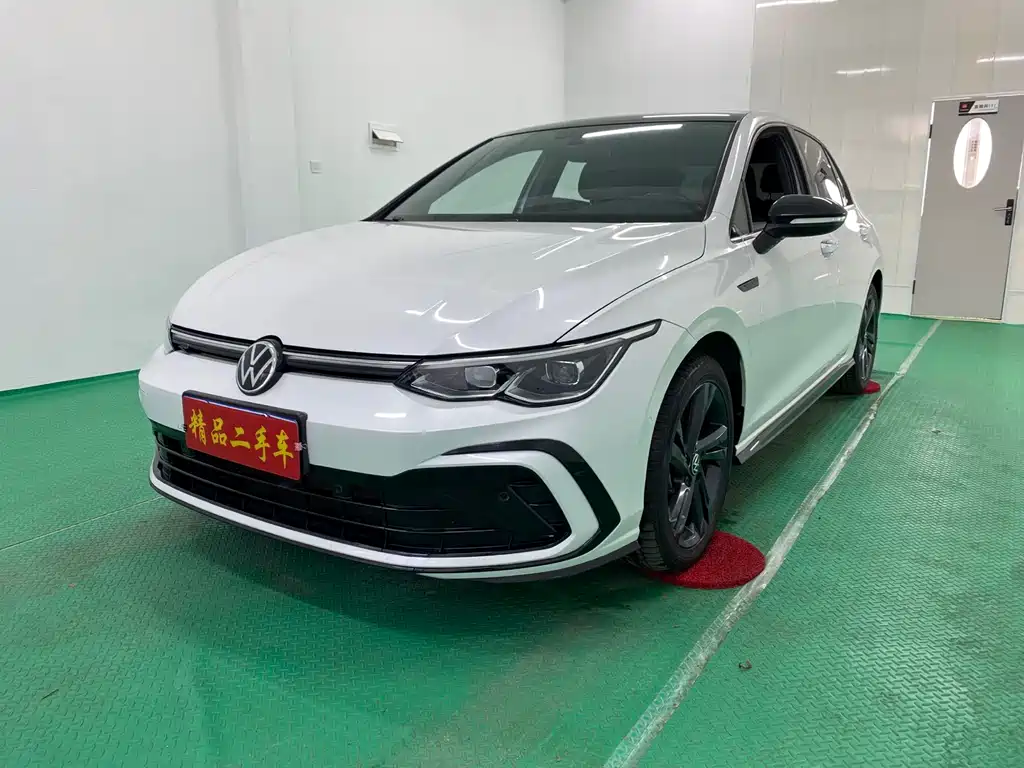 Volkswagen Golf 2023