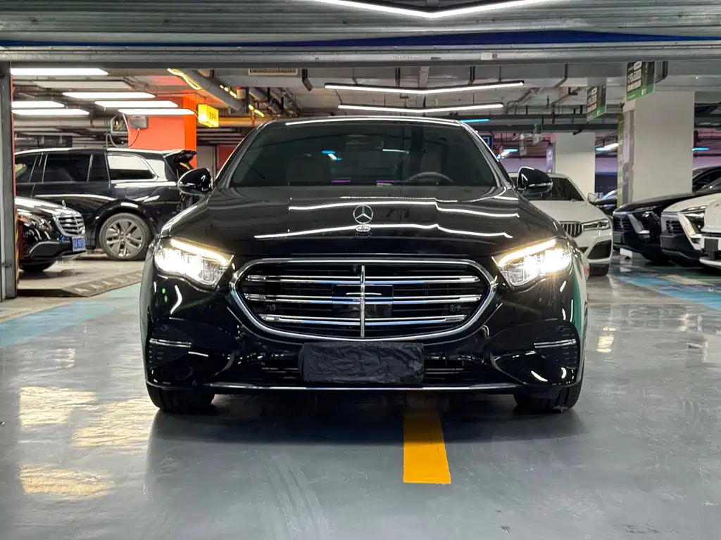 Mercedes-Benz E-Class — миниатюра 2