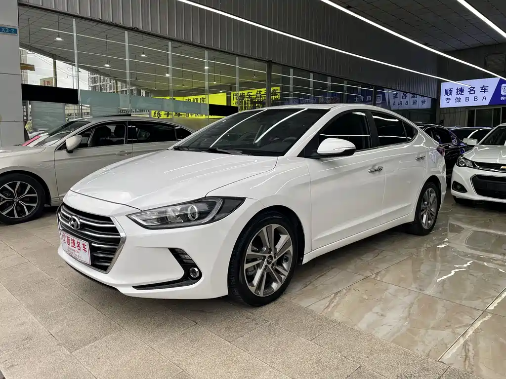 Hyundai Elantra 2019