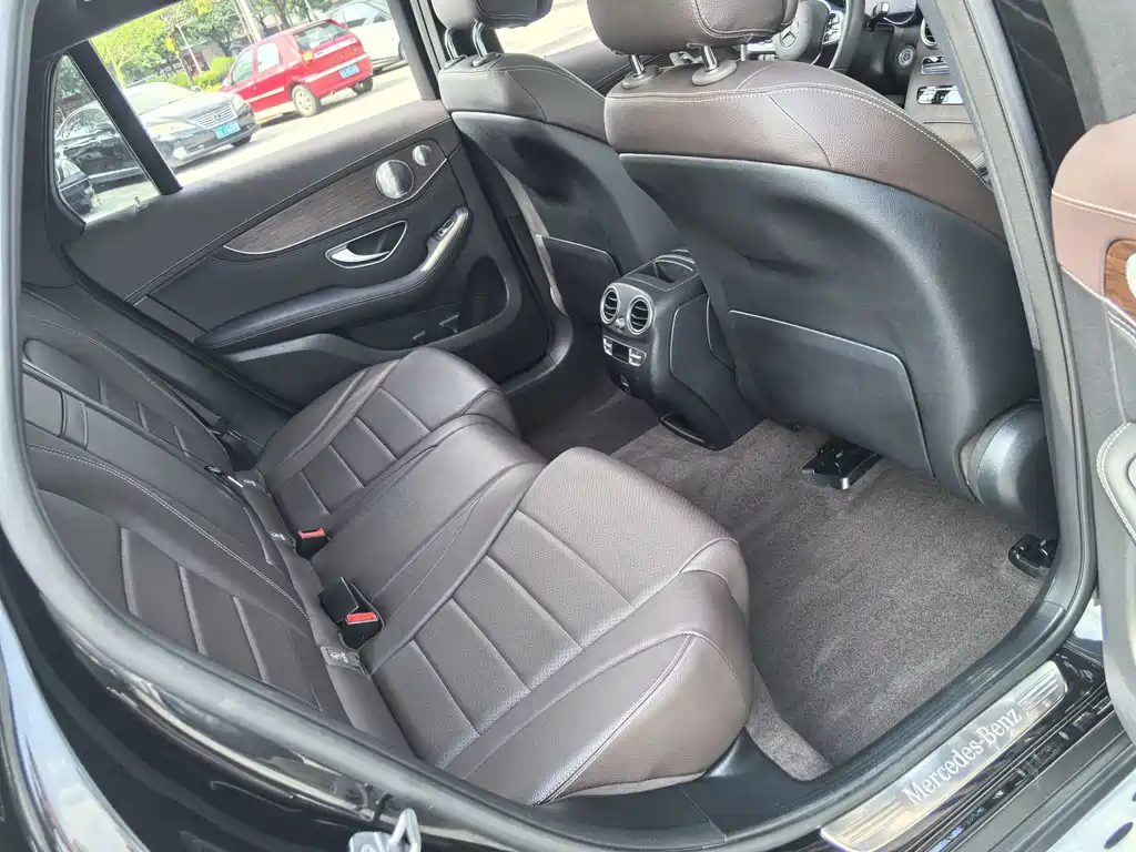 Mercedes-Benz GLC — миниатюра 14