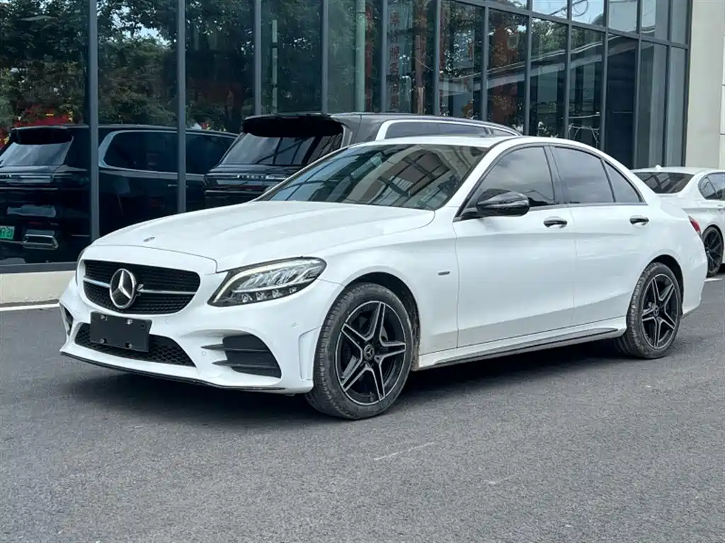 Mercedes-Benz C-Class 2021