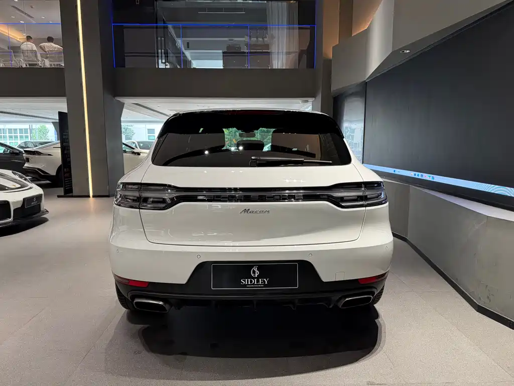 Porsche Macan — миниатюра 5
