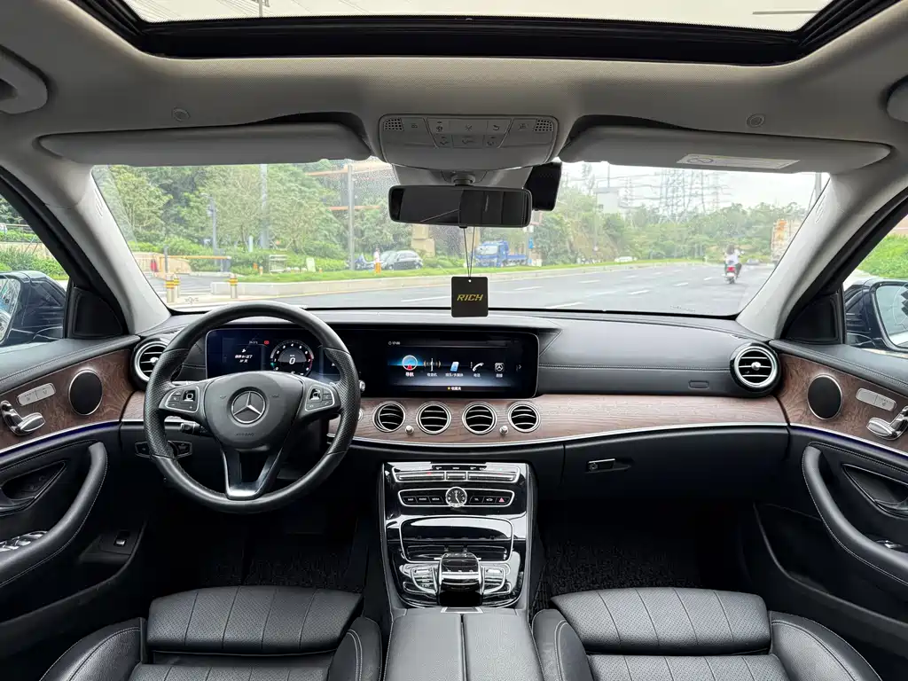 Mercedes-Benz E-Class E 2017 E 200 L 4MATIC