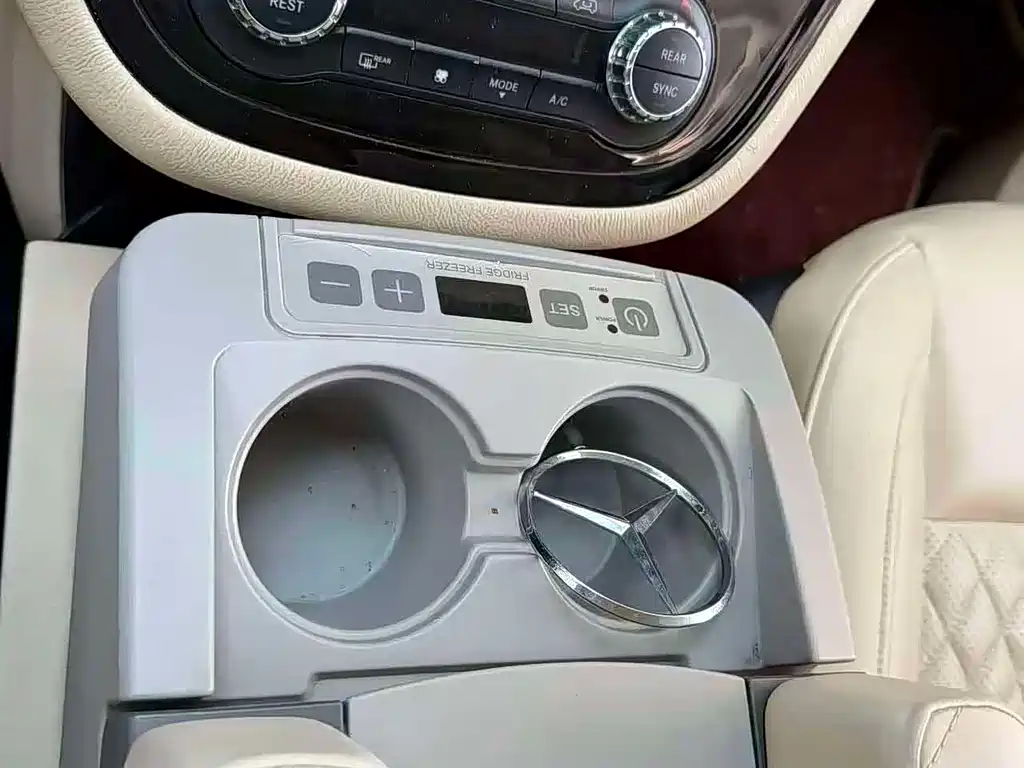 Mercedes-Benz Vito 2018 2.0T VI