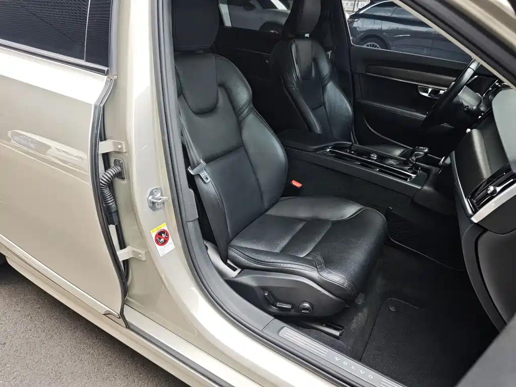Volvo V90 — миниатюра 18