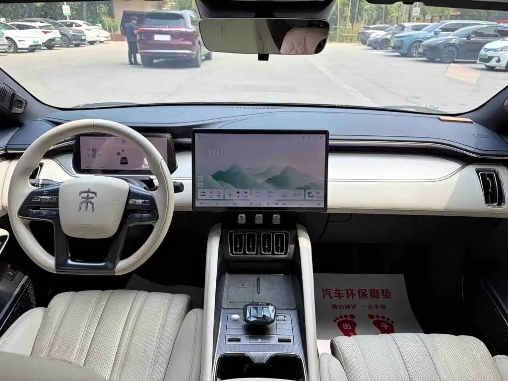 BYD L EV — миниатюра 9