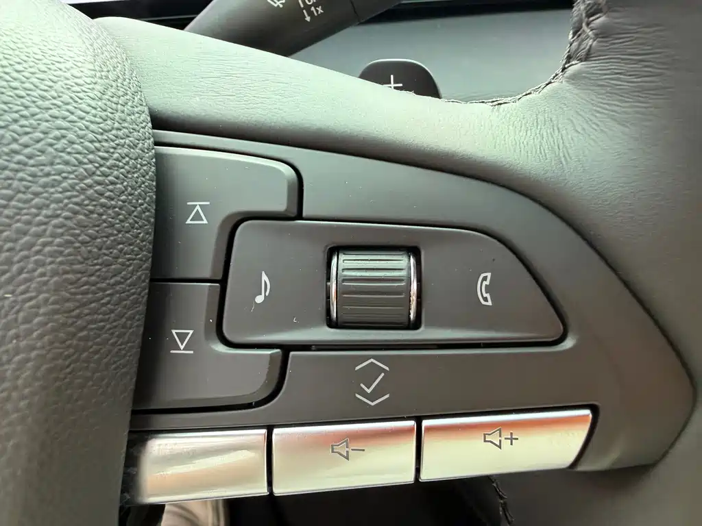Cadillac CT5 — миниатюра 20