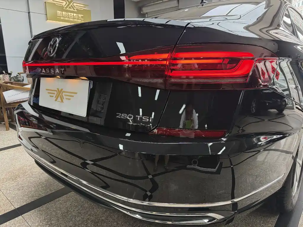 Volkswagen Passat — миниатюра 8