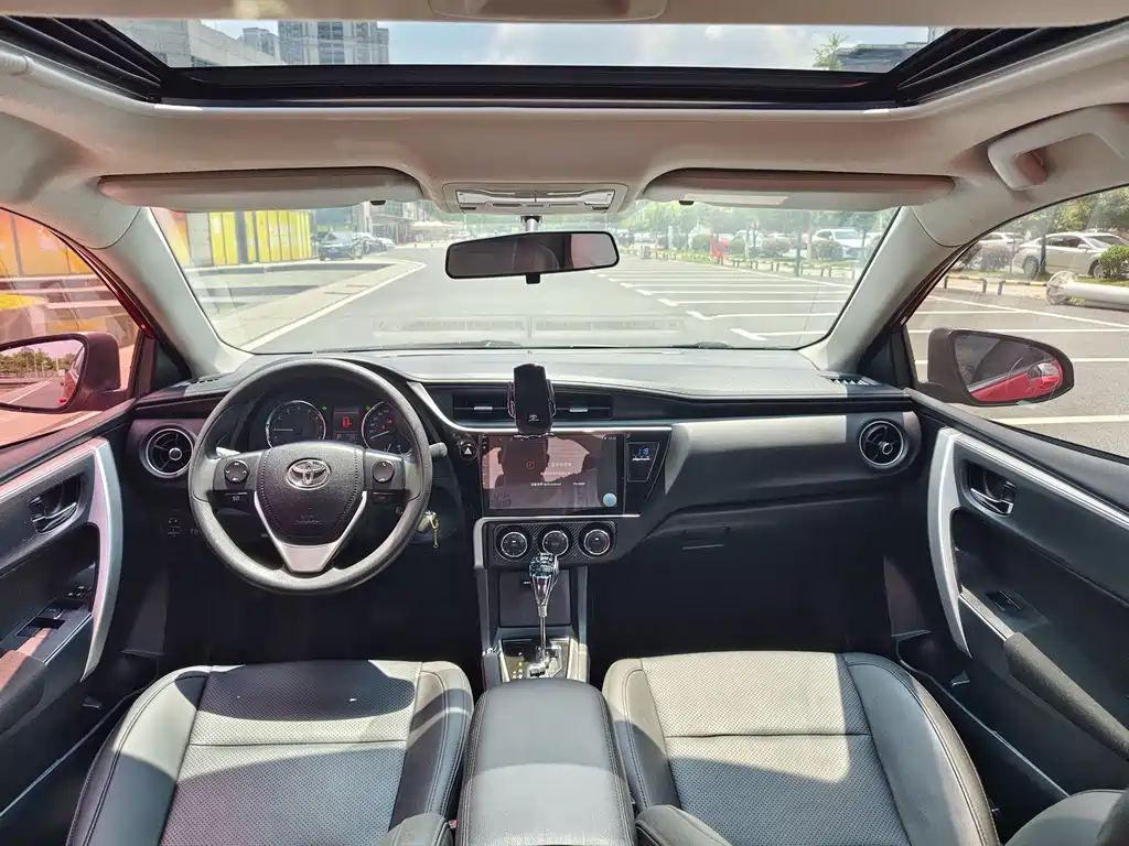 Toyota Corolla — миниатюра 5