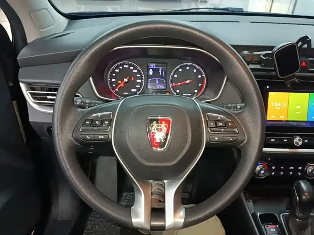 Roewe RX3 — миниатюра 11