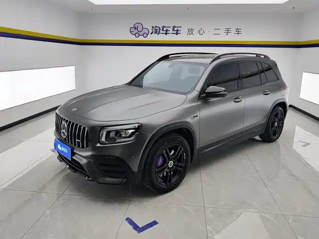 MERCEDES-BENZ GLB