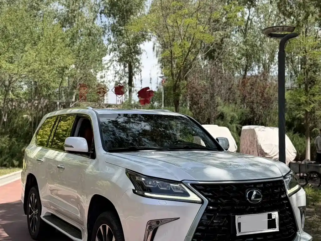Lexus LX 2016 570 Luxury
