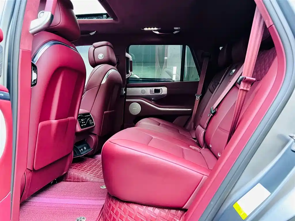 TANK TANK 700 NEW ENERGY