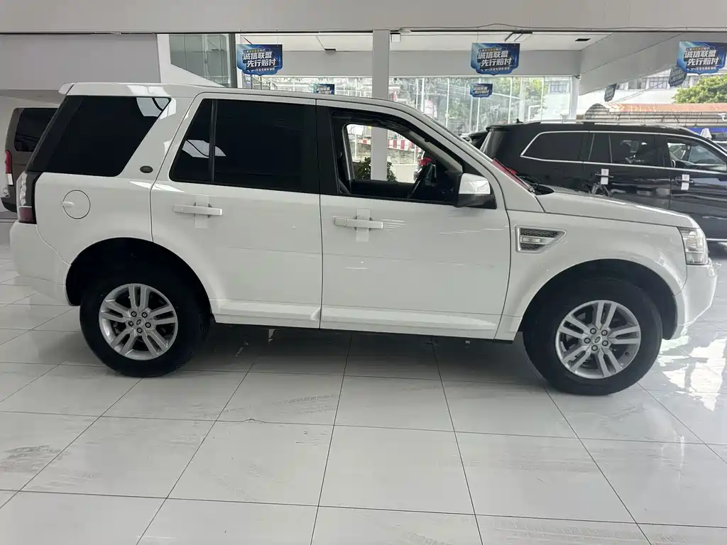 Land Rover Freelander 2 — миниатюра 10