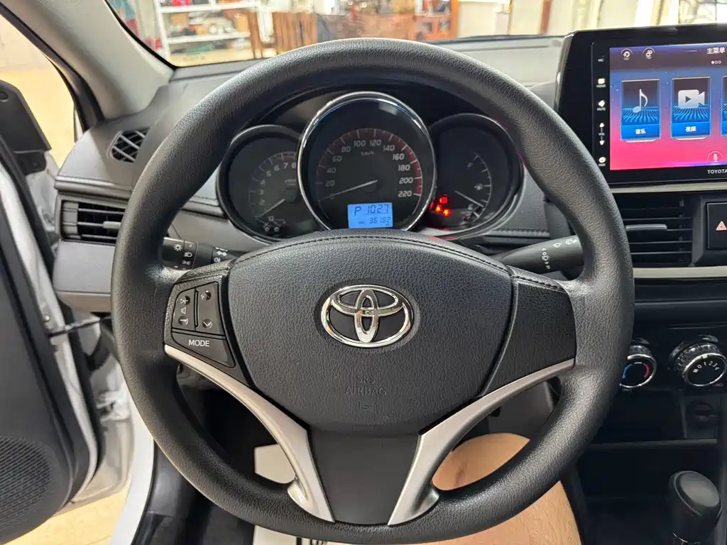 TOYOTA VIOS