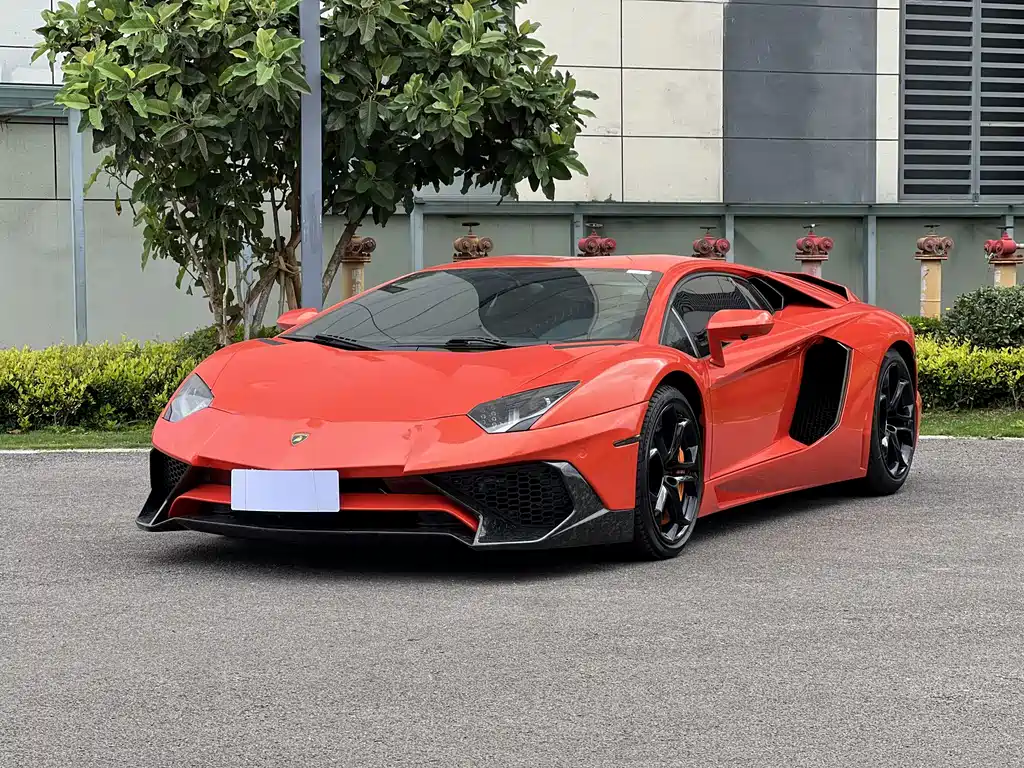 Lamborghini Aventador