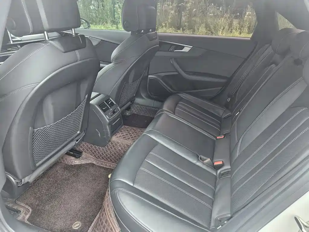 Audi A4L — миниатюра 7
