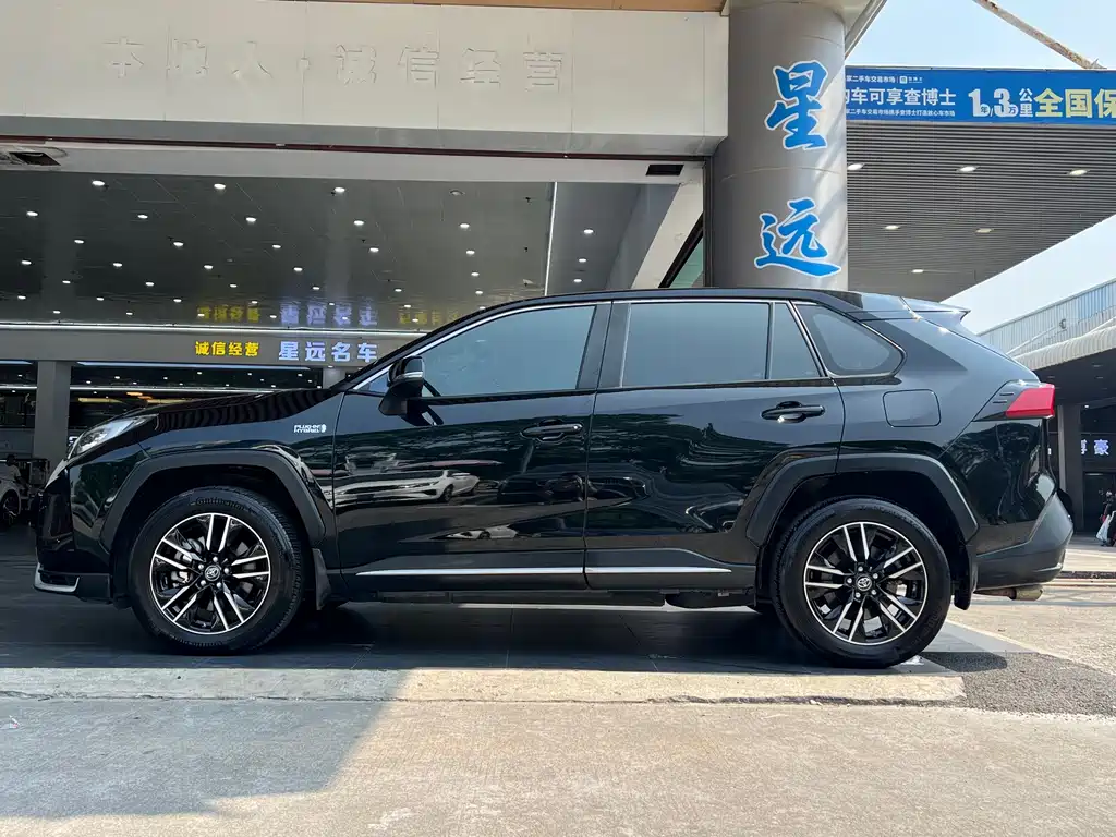 Toyota Wildlander New Energy — миниатюра 19