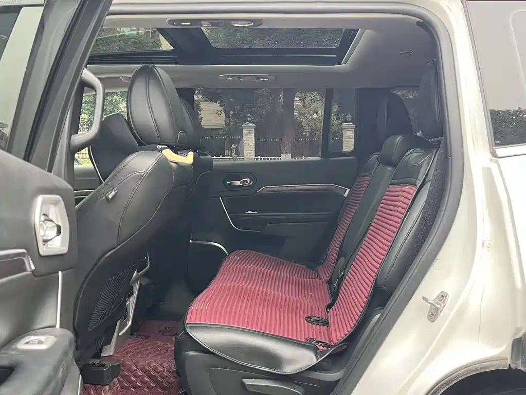 JEEP GRAND COMMANDER