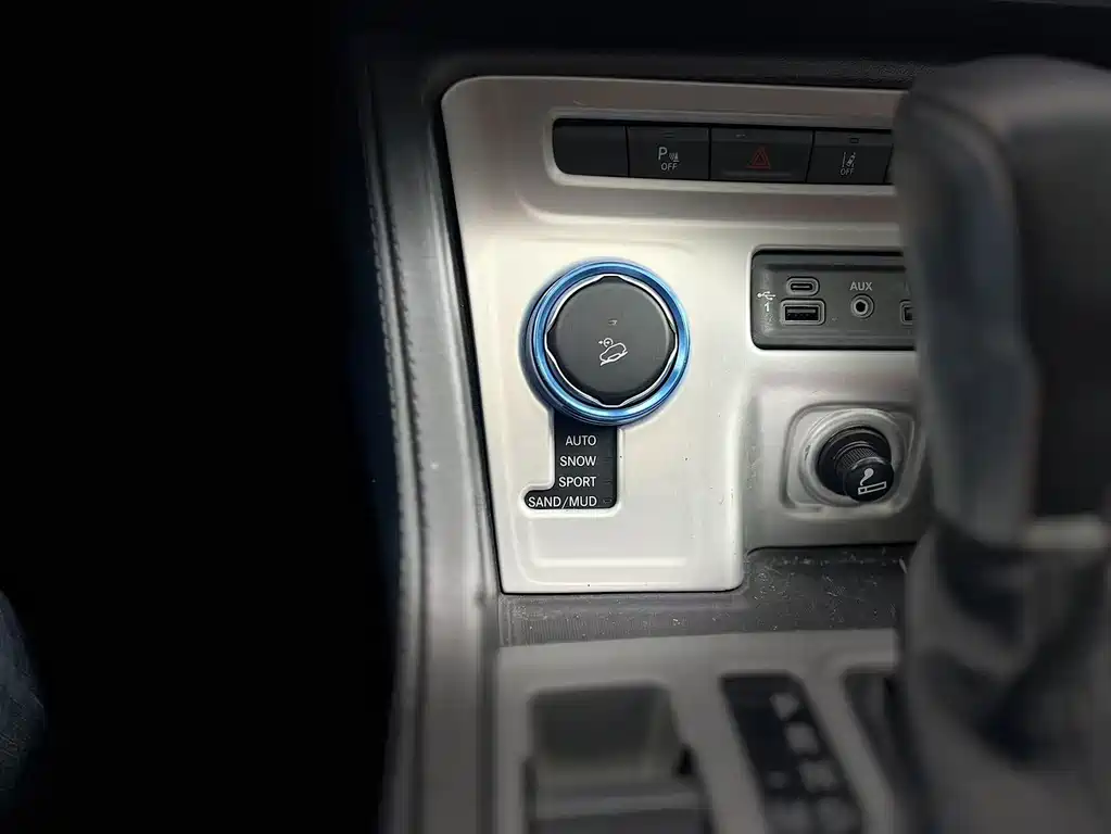 JEEP GRAND COMMANDER