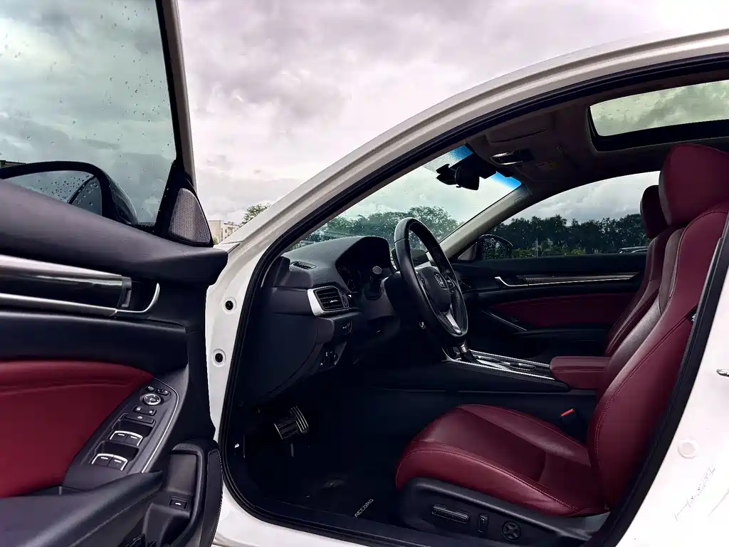 Honda Accord 2022 260TURBO Luxury