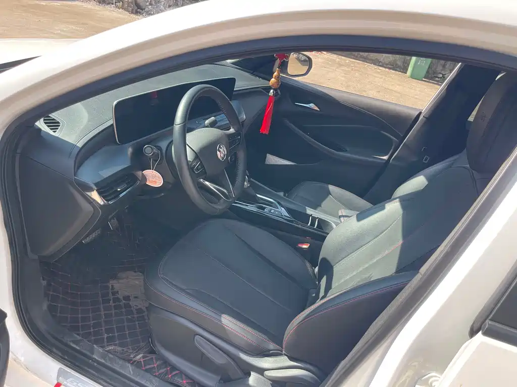 Buick Verano — миниатюра 9