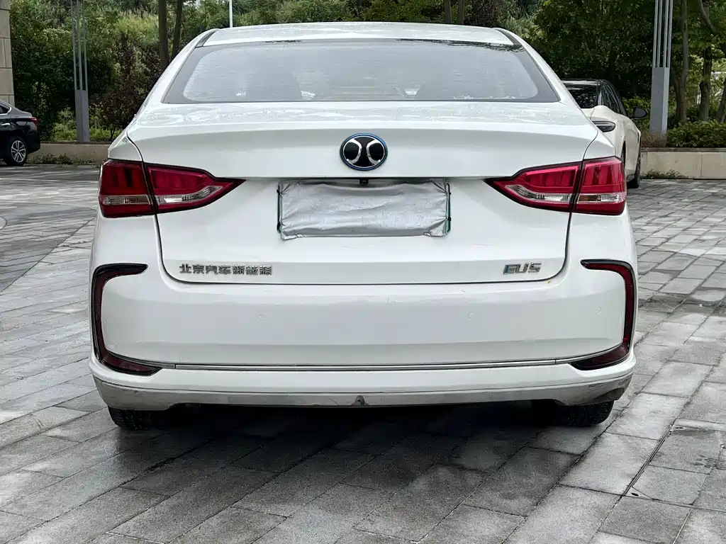 BAIC EU5 — миниатюра 4