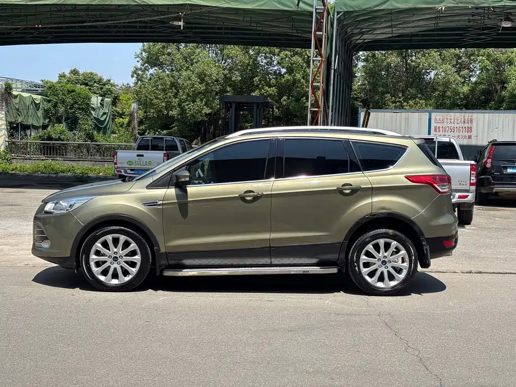 Ford Kuga — миниатюра 9
