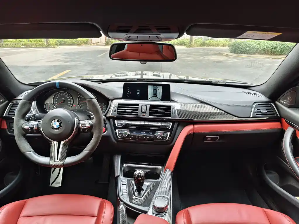 BMW M4 — миниатюра 5
