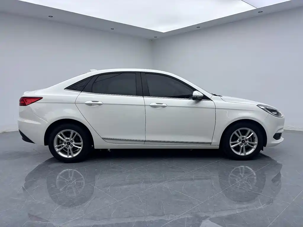 Ford Escort — миниатюра 3