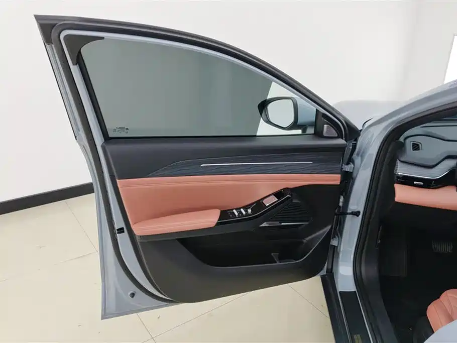 GEELY GALAXY GALAXY L6