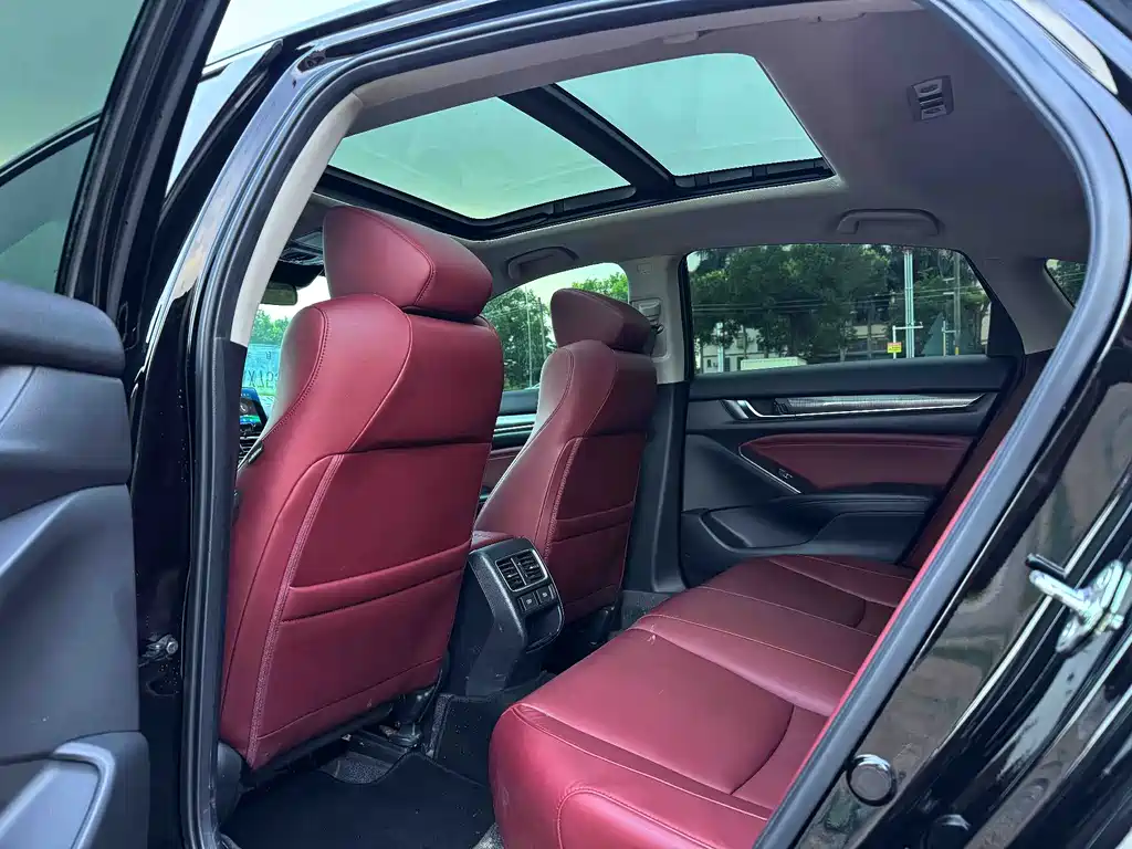 Honda Accord 2022 260TURBO Luxury