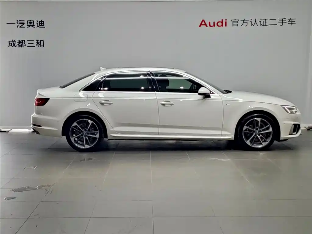 Audi A4L 2019 40 TFSI Fashion VI