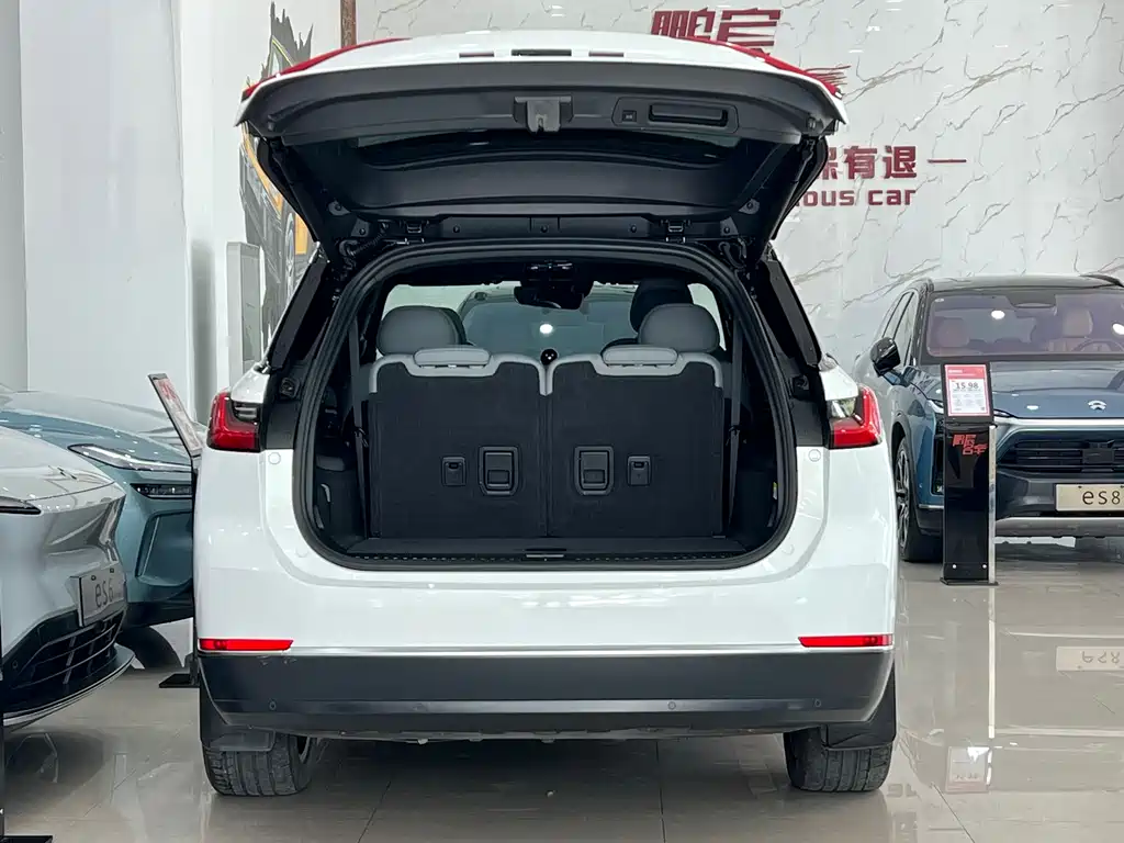 NIO NIO ES8