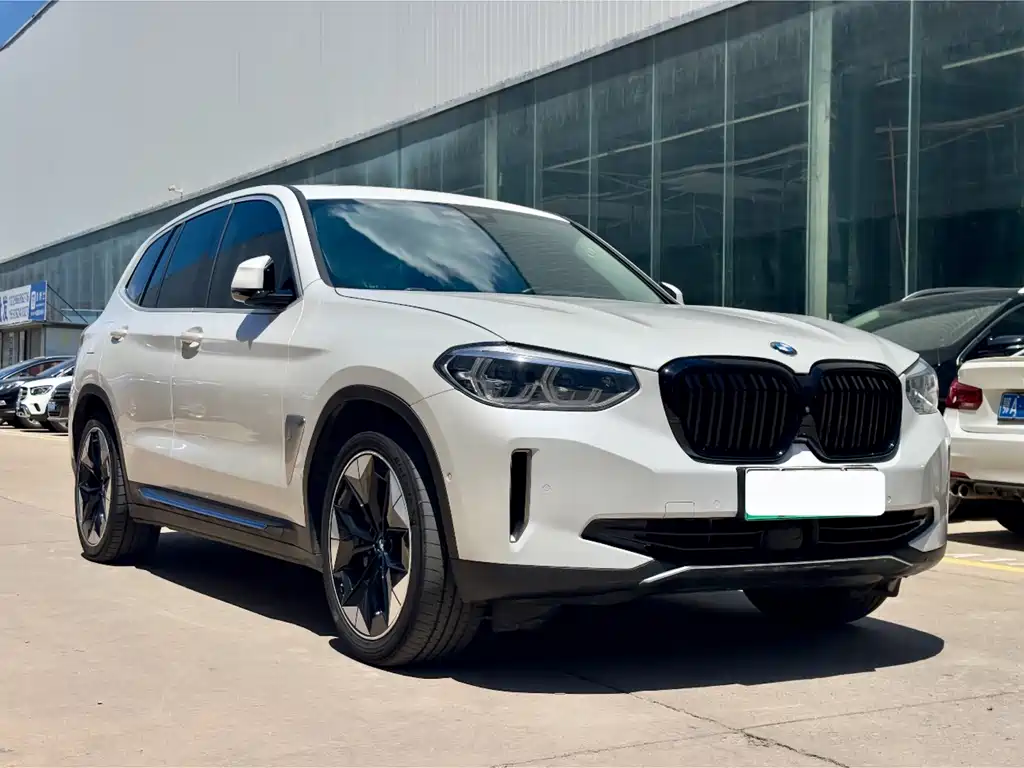 BMW iX3 — миниатюра 3