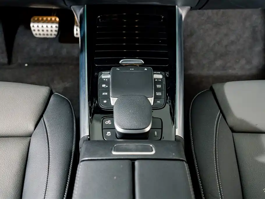 MERCEDES-BENZ GLA AMG