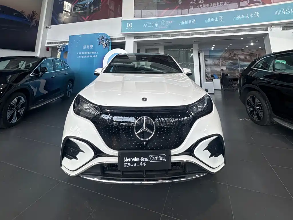 MERCEDES-BENZ EQE SUV