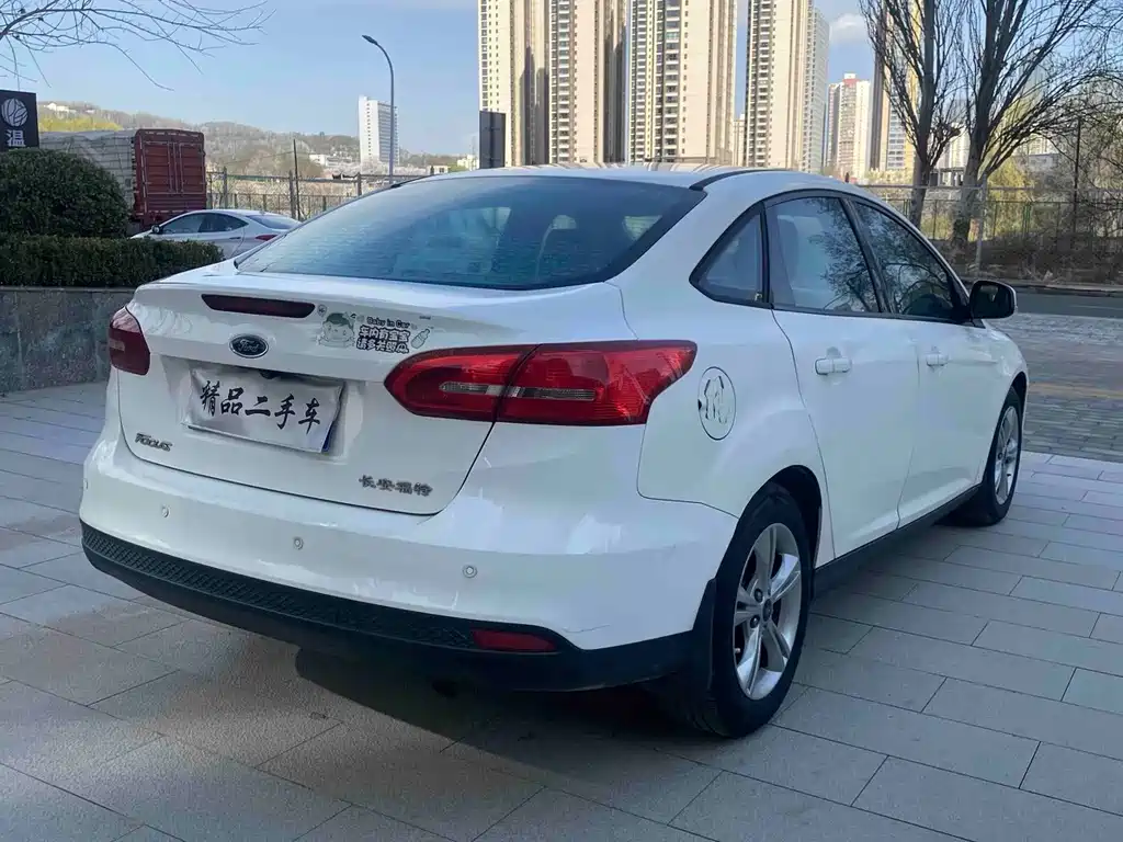 Ford Focus — миниатюра 6