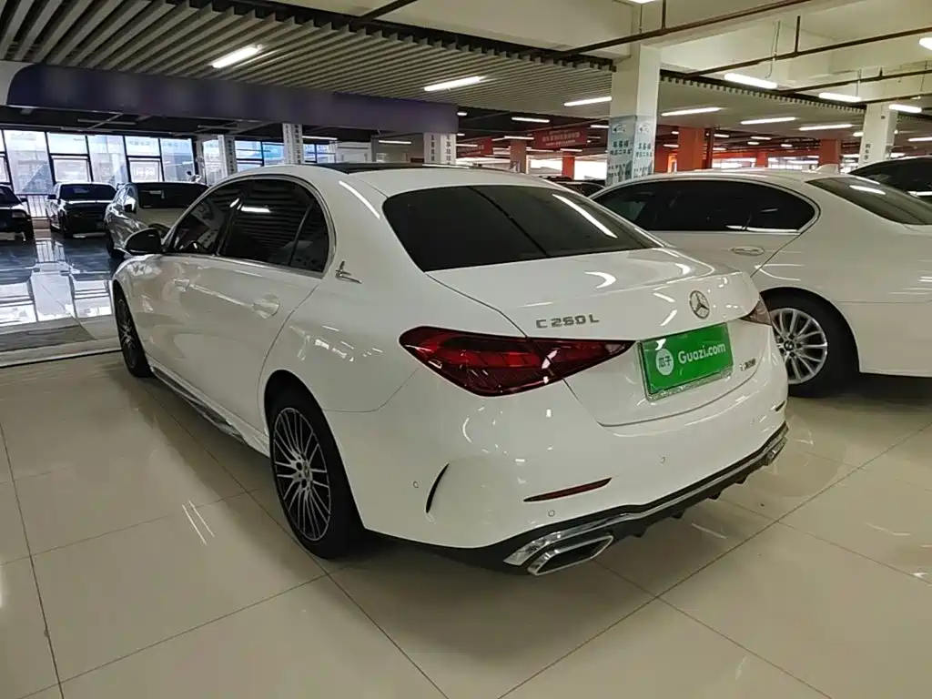 Mercedes-Benz C-Class — миниатюра 5