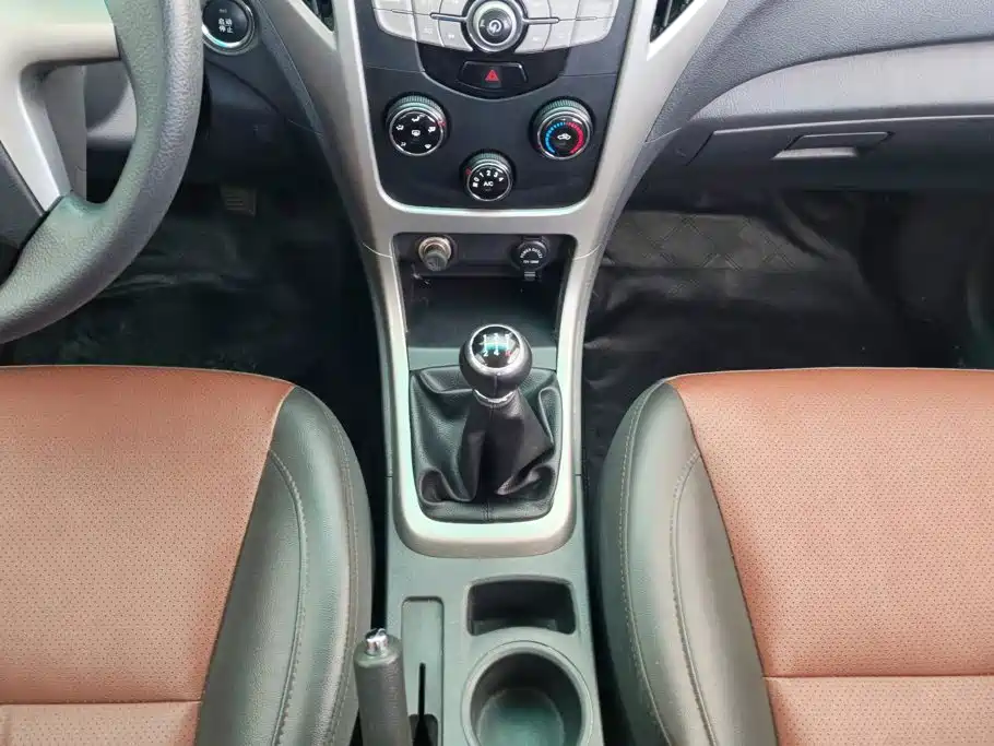 BYD F3 — миниатюра 16