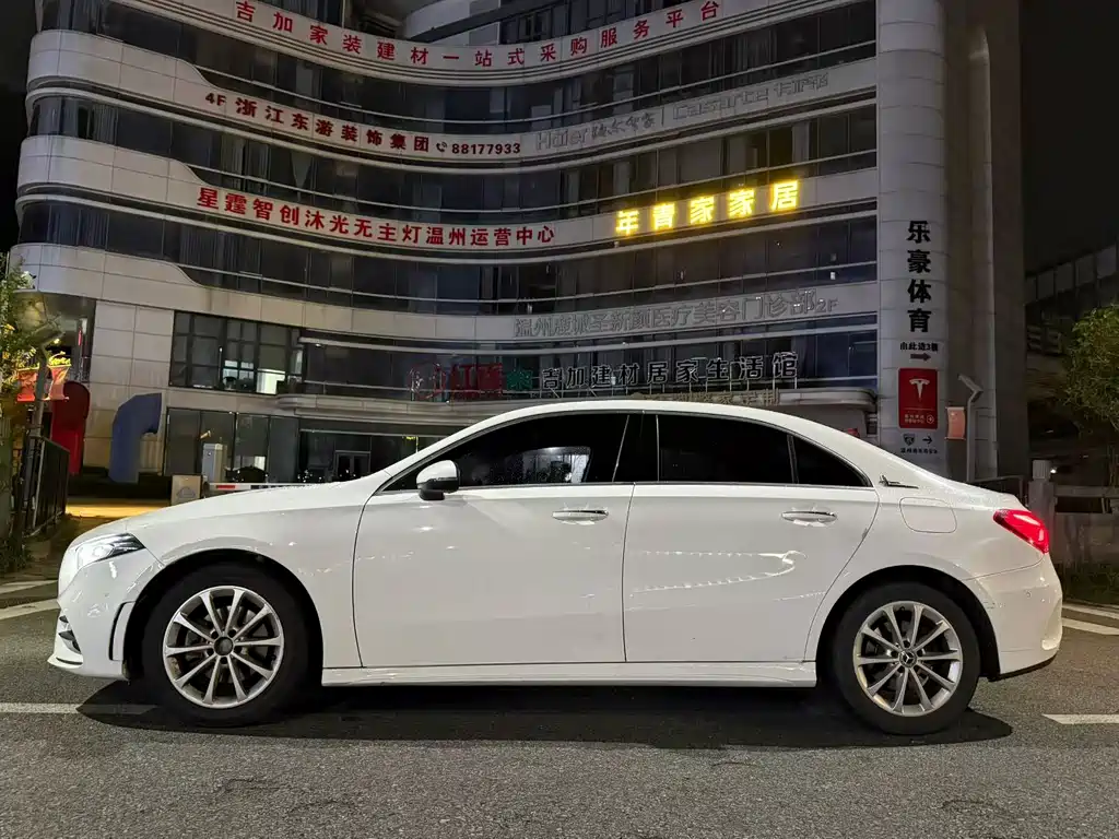 Mercedes-Benz A-Class — миниатюра 3